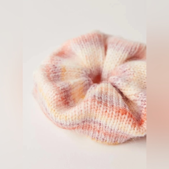 Free People Nina Jumbo Scrunchie Oversized Silhouette in Rainbow - Picture 1 of 10